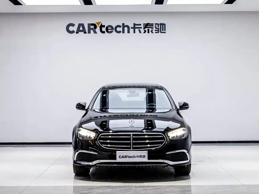 Mercedes-Benz E-Class 2022 — фото 2