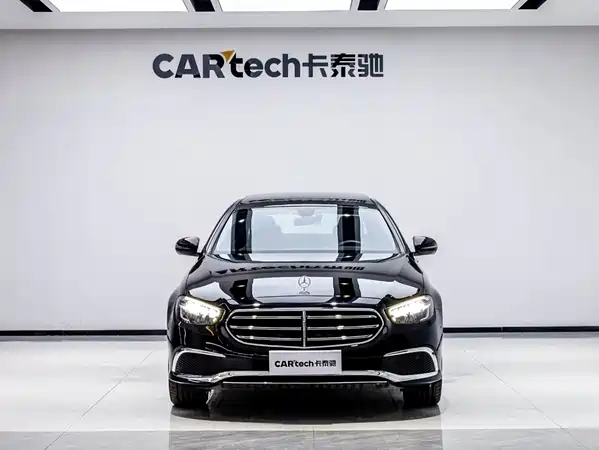 Mercedes-Benz E-Class 2022