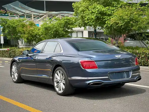 Bentley Flying Spur 2021
