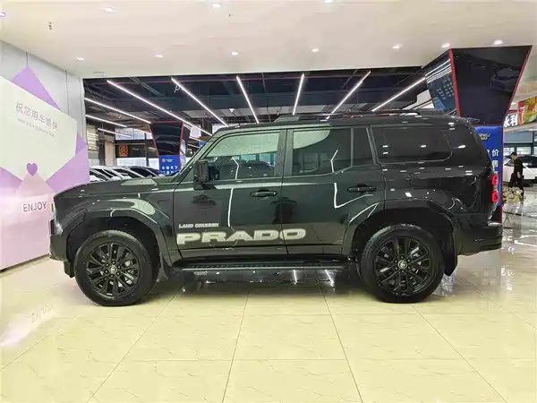 Toyota Prado 2025