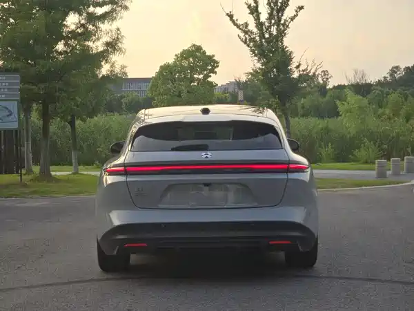 NIO ET5T 2023