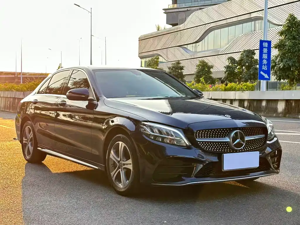 Mercedes-Benz C-Class 2020