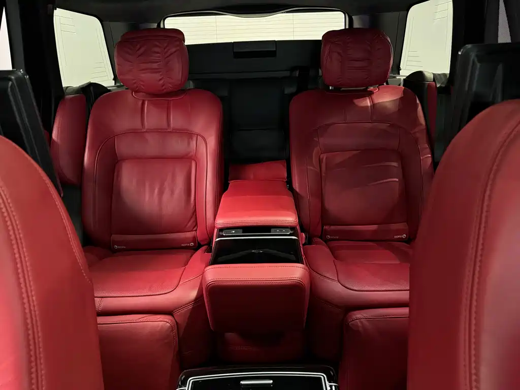 Land Rover Range Rover 2022 — фото 35