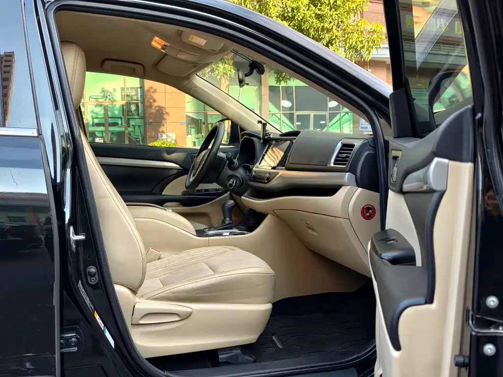 Toyota Highlander 2019 — фото 13