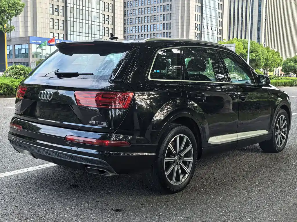 Audi Q7 2017