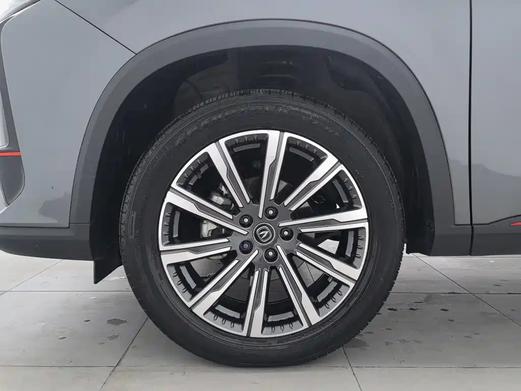 Changan CS75PLUS 2022 — фото 17