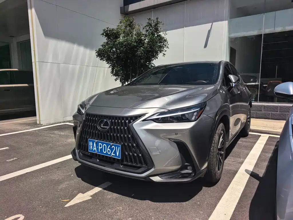 Lexus NX 2023 — фото 2