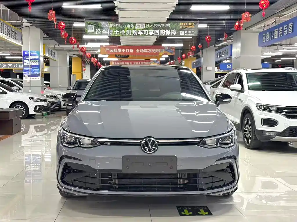 Volkswagen Golf 2023
