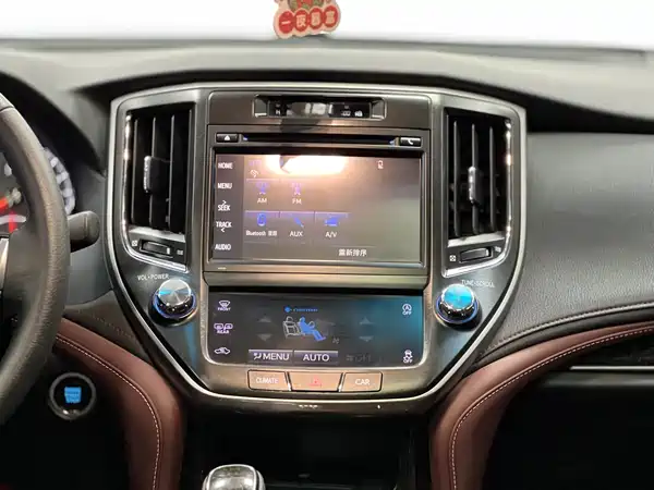 Toyota Crown 2018