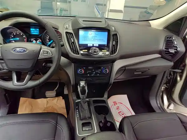 Ford Kuga 2017