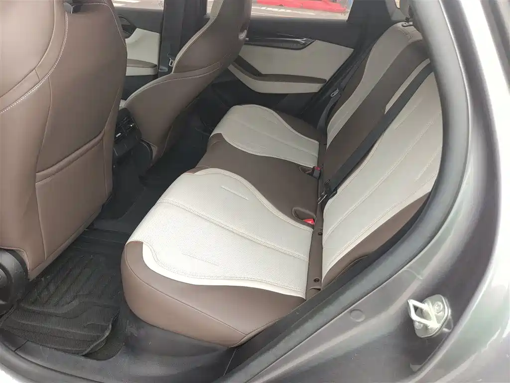 BYD Qin PLUS 2025 — фото 17
