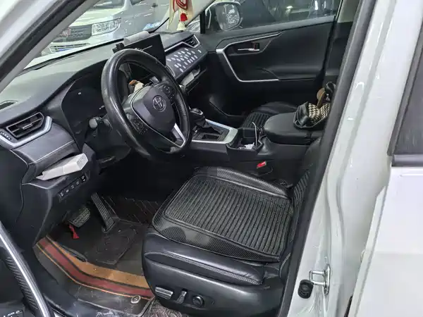 Toyota RAV4 2023