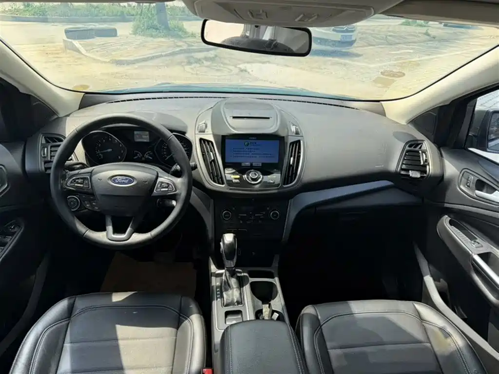 Ford Kuga 2018 — фото 14
