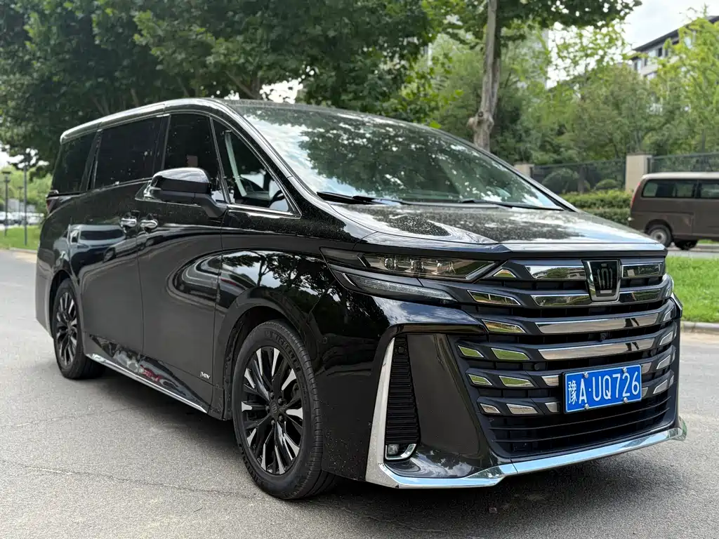 Toyota Vellfire 2024 — фото 3