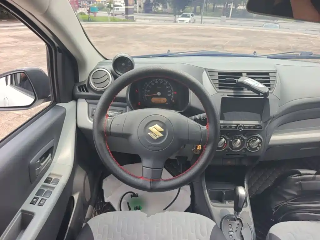 Suzuki Alto 2017 — фото 11