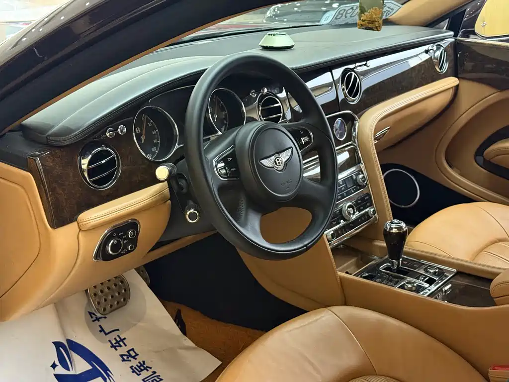 Bentley Mulsanne 2013 — фото 22