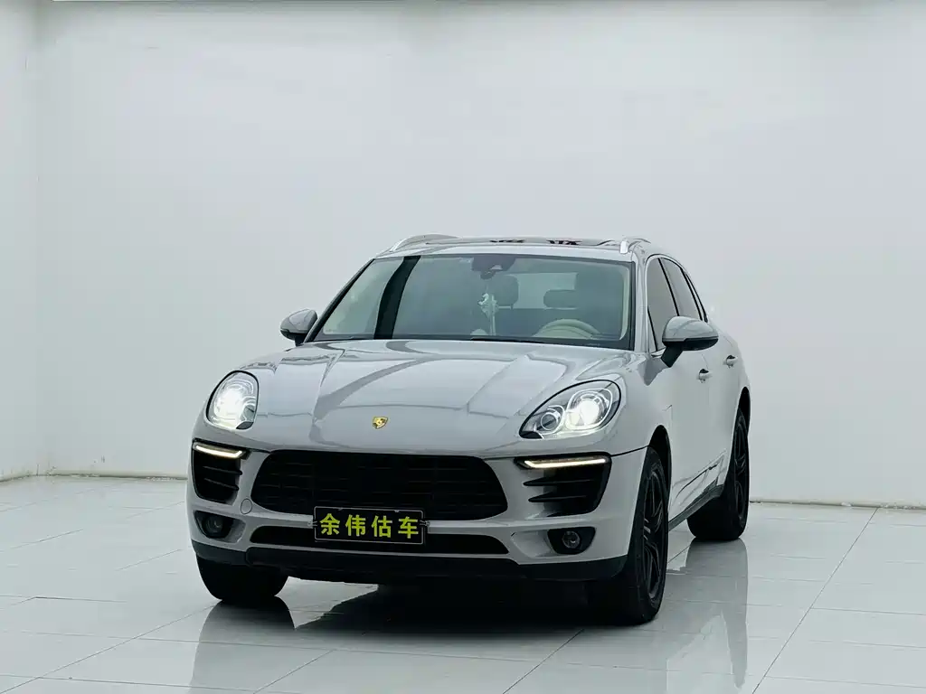 Porsche Macan 2015 — фото 1
