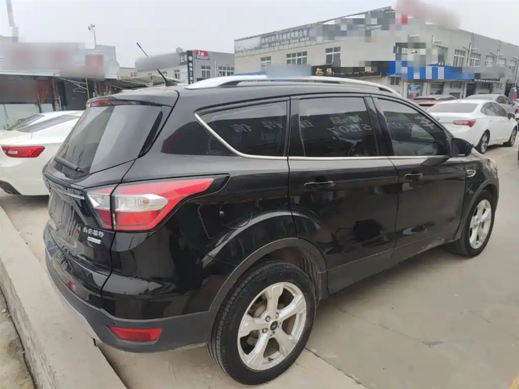 Ford Kuga 2017 — фото 6