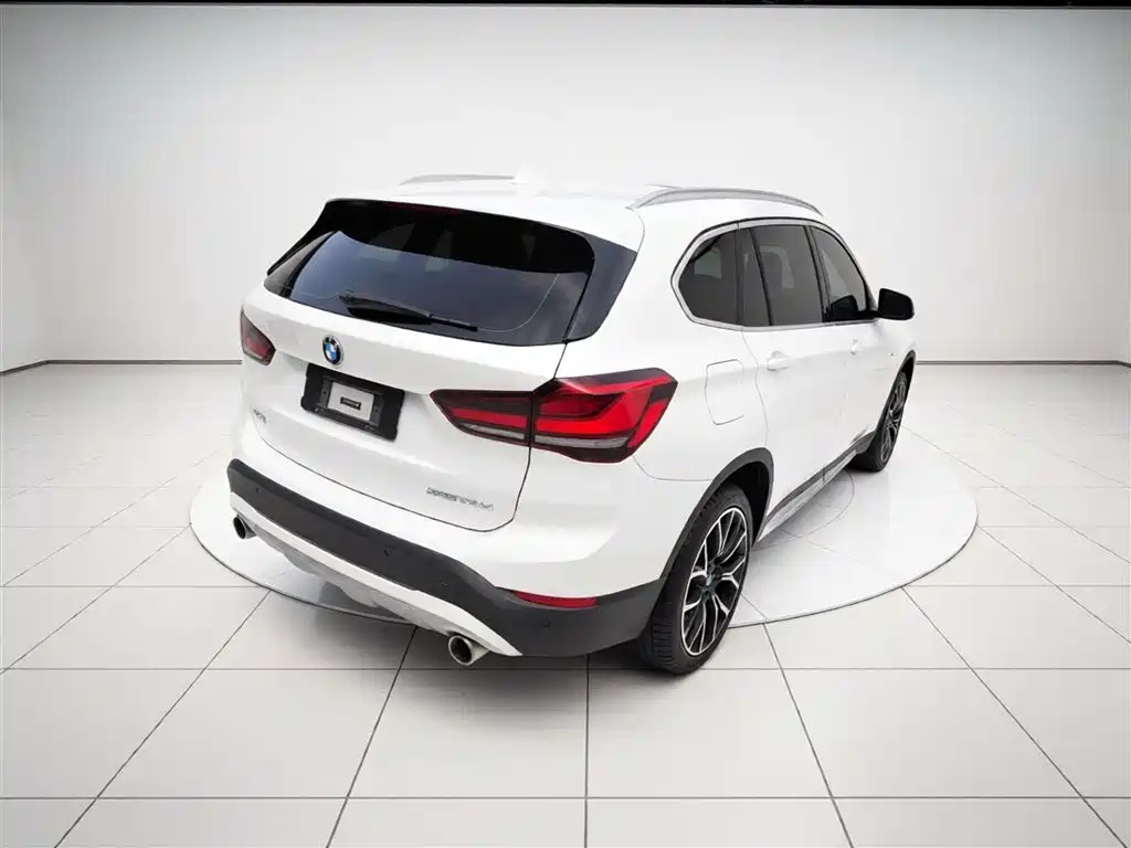 BMW X1 2020 — фото 5