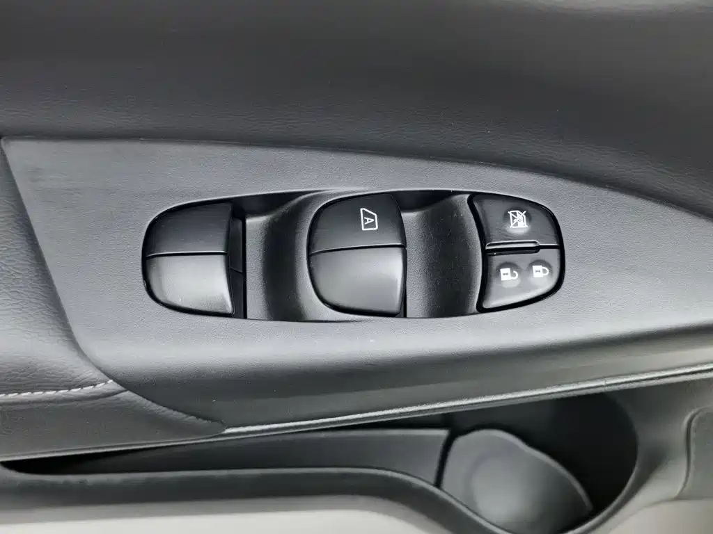 Nissan Sylphy 2023 — фото 9
