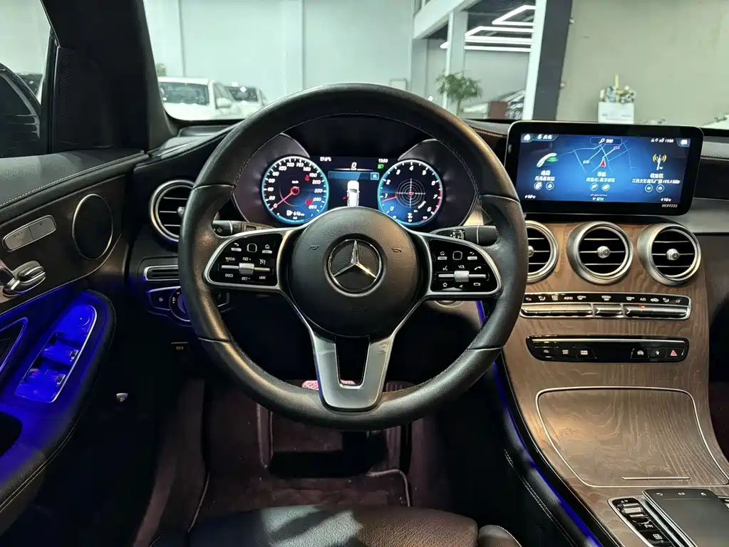 Mercedes-Benz GLC 2021 — фото 12