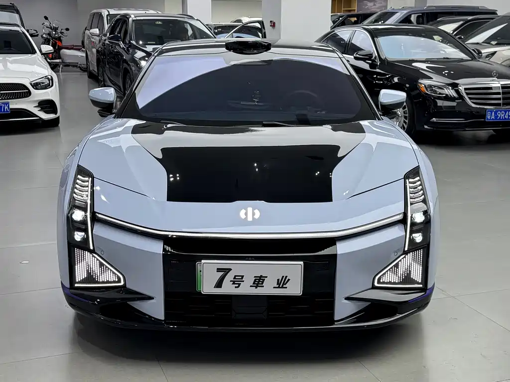 HiPhi Z 2023