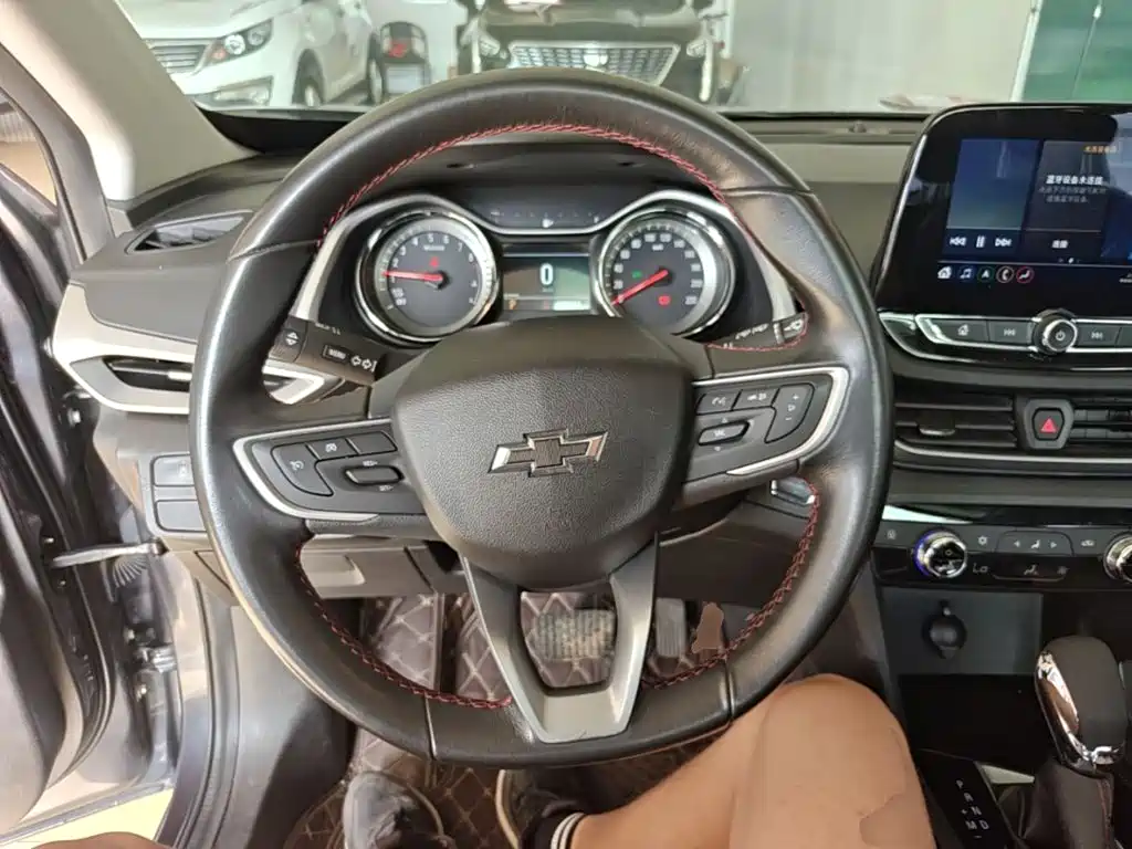 Chevrolet Orlando 2020 — фото 11