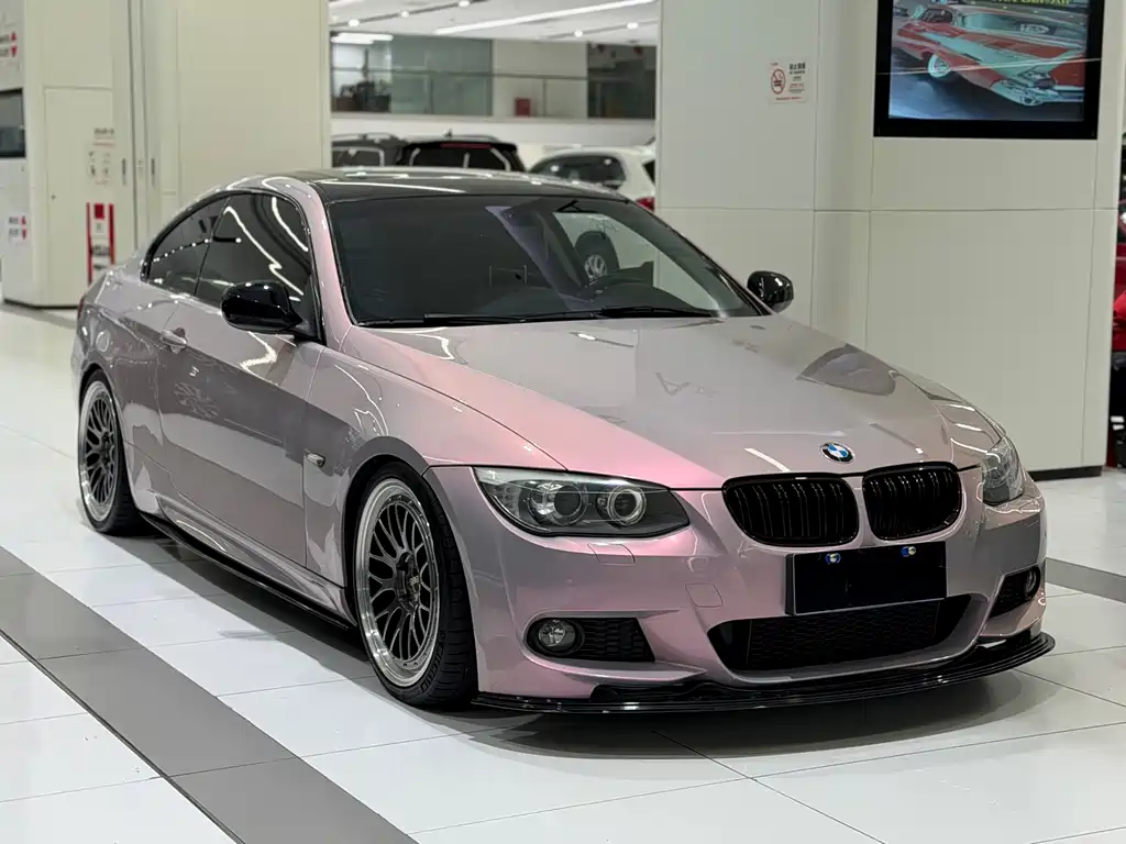 BMW 3 Series 2011
