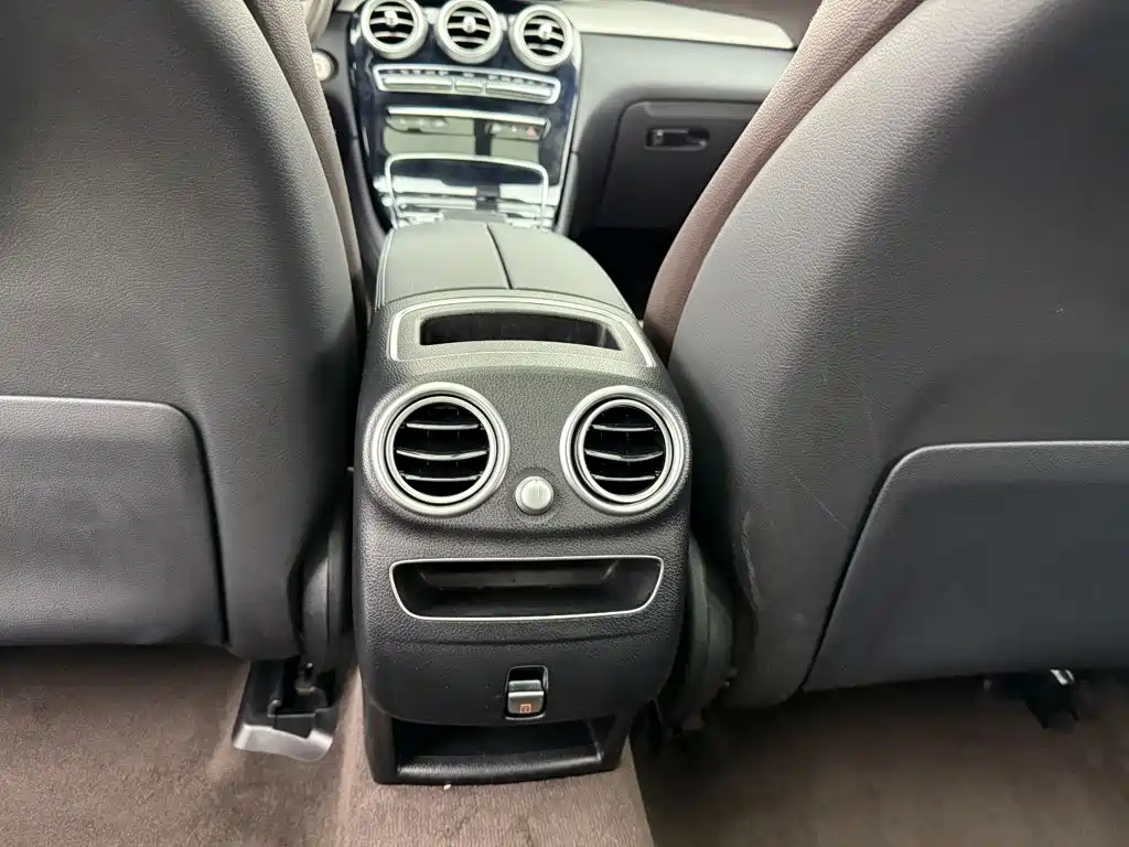 Mercedes-Benz GLC 2023 — фото 11