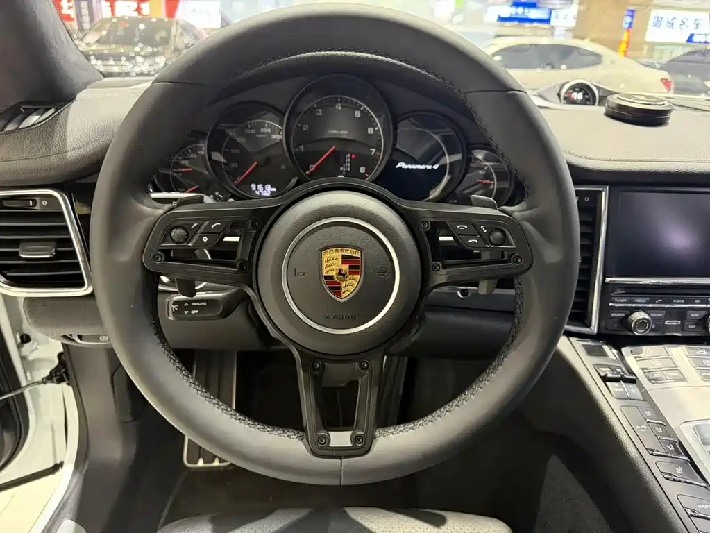 Porsche Panamera 2014 — фото 25