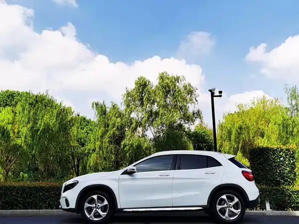 Mercedes-Benz GLA 2019