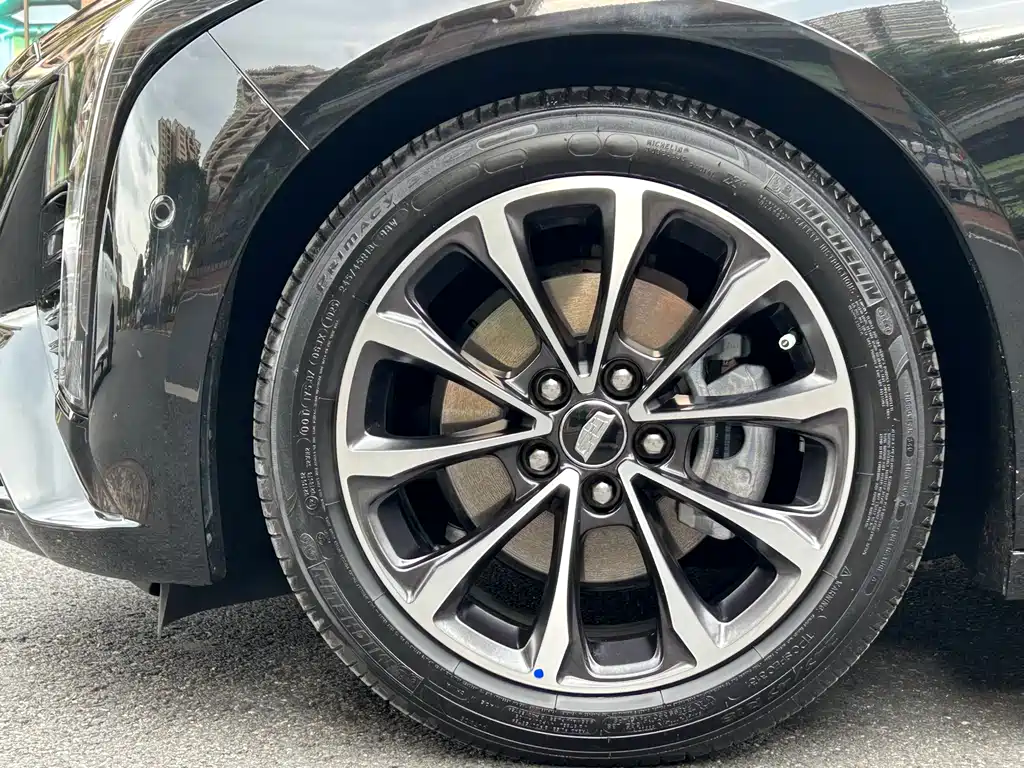 Cadillac CT5 2025 — фото 12