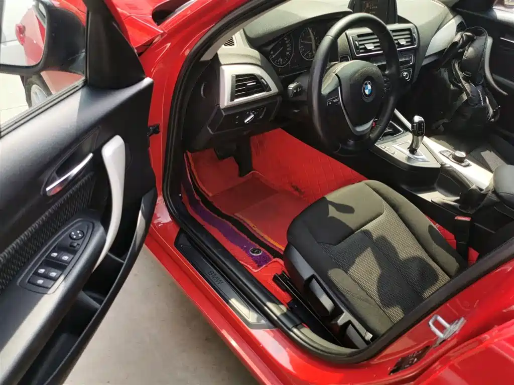 BMW 1 Series 2015 — фото 12
