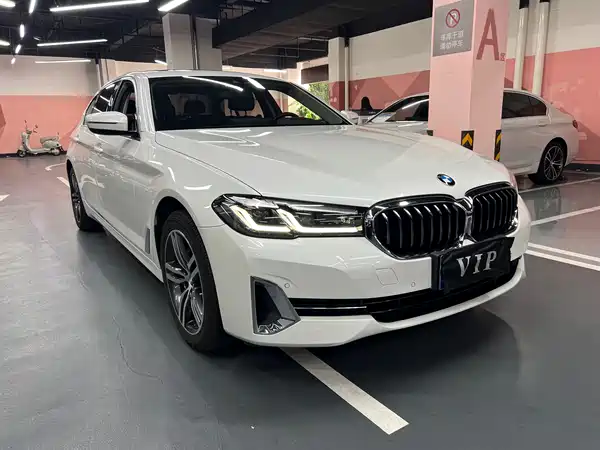 BMW 5 Series 2022