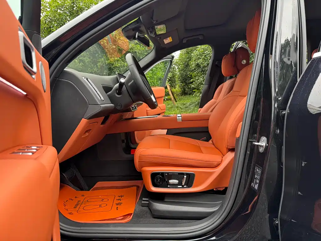 Li Auto Li L8 2025