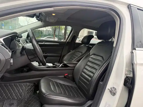 Ford Mondeo 2013