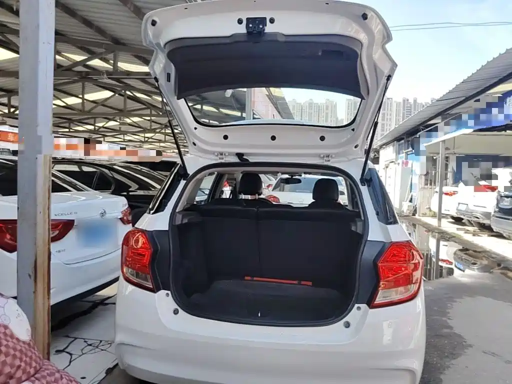 Chevrolet Lefeng RV 2017 — фото 19