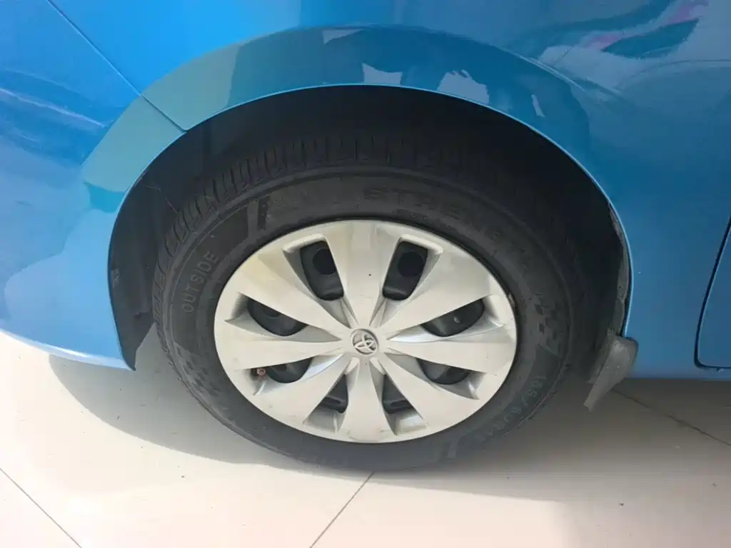 Toyota Yaris L 2021 — фото 23