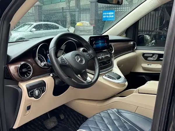 Mercedes-Benz V-Class 2022
