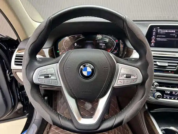 BMW 7 Series 2019 — фото 19