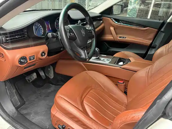 Maserati Quattroporte 2015