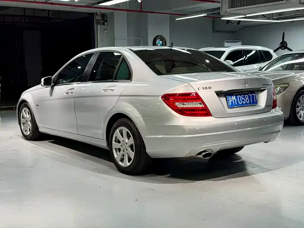 Mercedes-Benz C-Class 2011