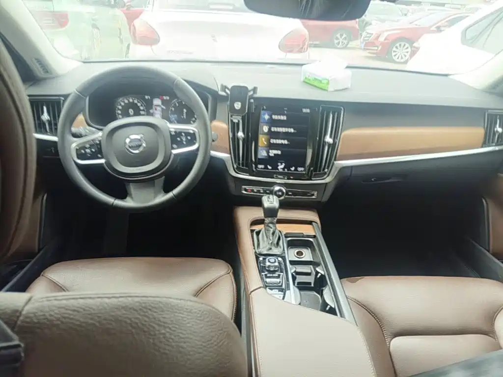 Volvo S90 2020 — фото 10