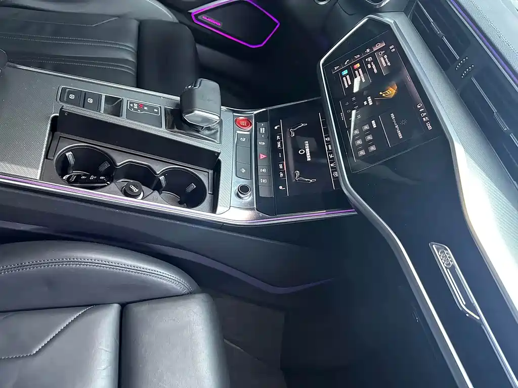 Audi A7 2021 — фото 17