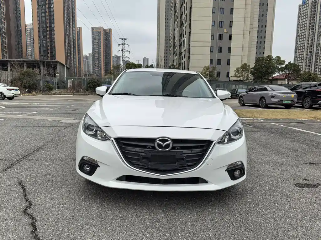 Mazda 3 Axela 2017 — фото 2
