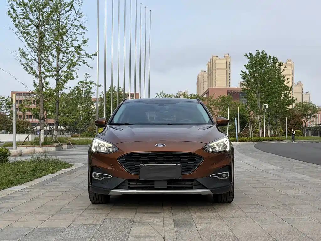 Ford Fox Active 2020 — фото 3