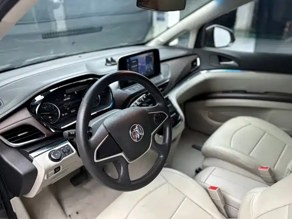 Buick GL8 2023
