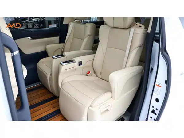 Toyota Alphard 2021