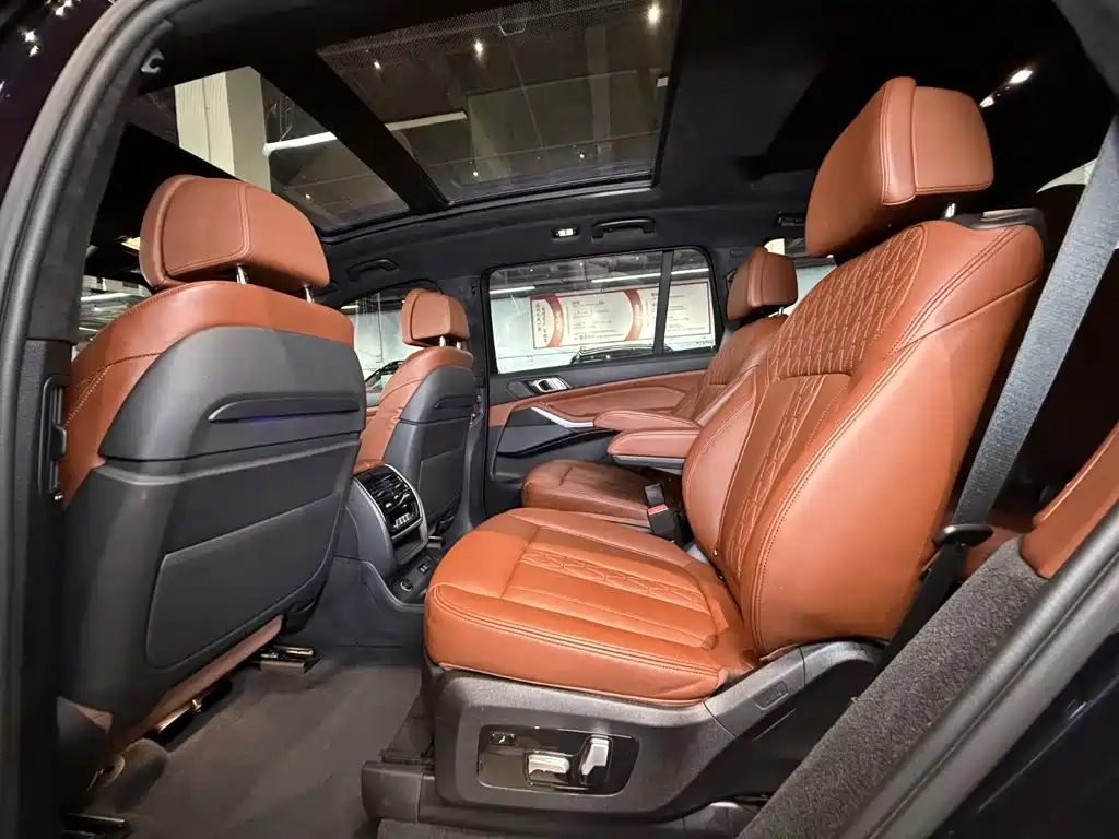 BMW X7 2020 — фото 19