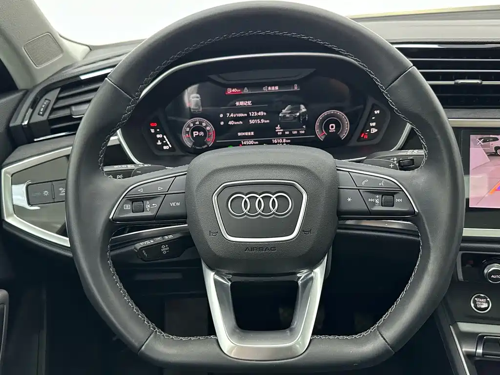 Audi Q3 2023 — фото 11